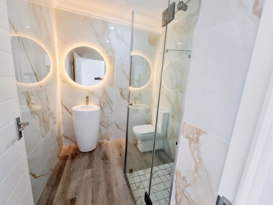 To Let 4 Bedroom Property for Rent in Sandown Western Cape